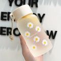 550ml Daisy Transparent Plastic Water Bottle Creative Frosted Water Bottle With Portable Rope High Quality Water Bottle. 