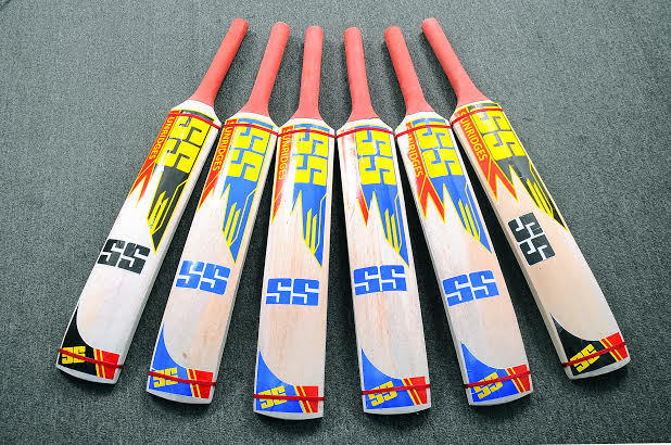 Bat%20soft%20ball%20bat%20tennis%20ball%20bat%20-%20Image%204