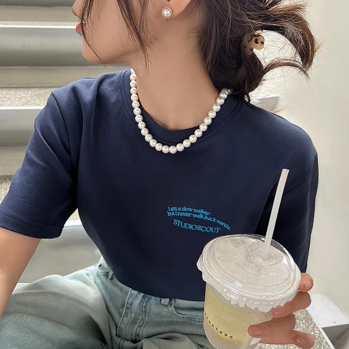 French%20high-end%20pearl%20necklace%20is%20fashionable%20and%20simple%20commuting%20versatile%20clavicle%20chain,%20niche%20design%20sense%20creative%20necklace%20women%20-%20Image%203