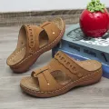 【ZOSR】Women Wedges Sandal Ladies Retro Non-slip Hollow Out Peep Toe Plus Size Sandals Women shoes. 
