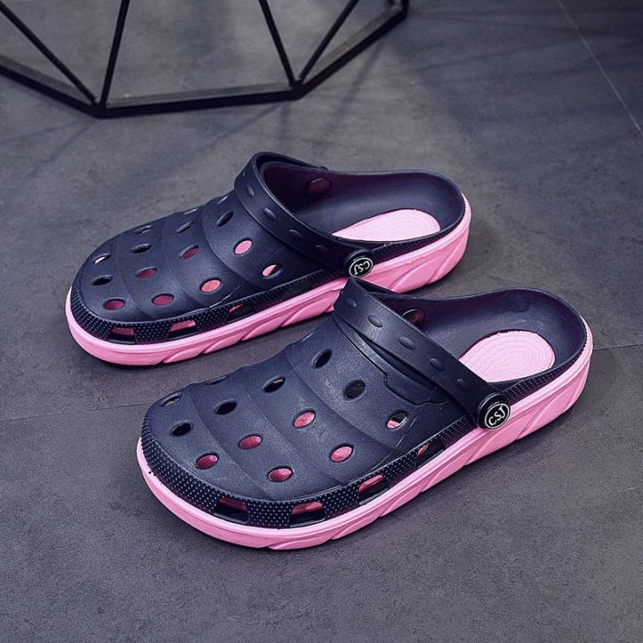 Korean%20Style%20Casual%20Hollow-out%20Non-Slip%20Hole%20Shoes%20Men's%20Vietnam%20Rubber%20Beach%20Shoes%20Soft%20Bottom%20Travel%20Shoes%20Breathable%20Leather%20Shoes%20-%20Image%209