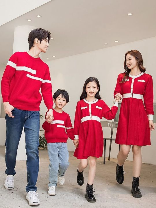 Red%20Knitted%20Dress%20Women%202024%20Autumn%20New%20Slim-Fit%20Slimming%20Elegant%20High-Grade%20Hepburn%20Style%20Little%20Red%20Dress%20-%20Image%203