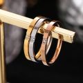 2mm Simple Titanium Steel Couple Rings Womens Wedding Band with Single Rhinestone US Size 4 5 6 7 8 9 10. 