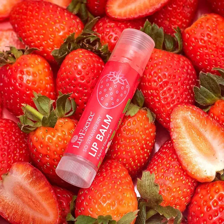 Luvesence%20So%20Strawberry%20Lip%20Balm%203.5%20G%20-%20Image%204