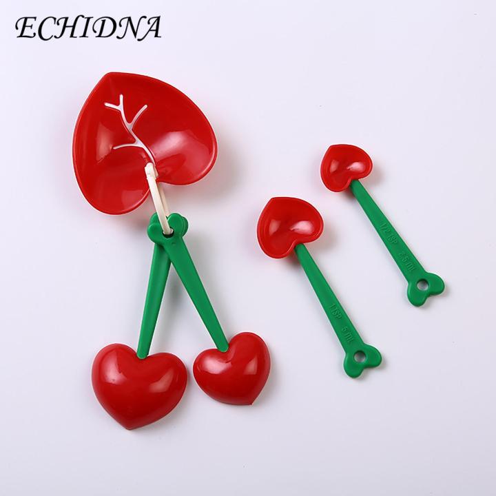 Egg%20White%20Separator%20Heart%20Shaped%20Cooking%20Supplies%20Measuring%20Cups%20Set%20-%20Image%208