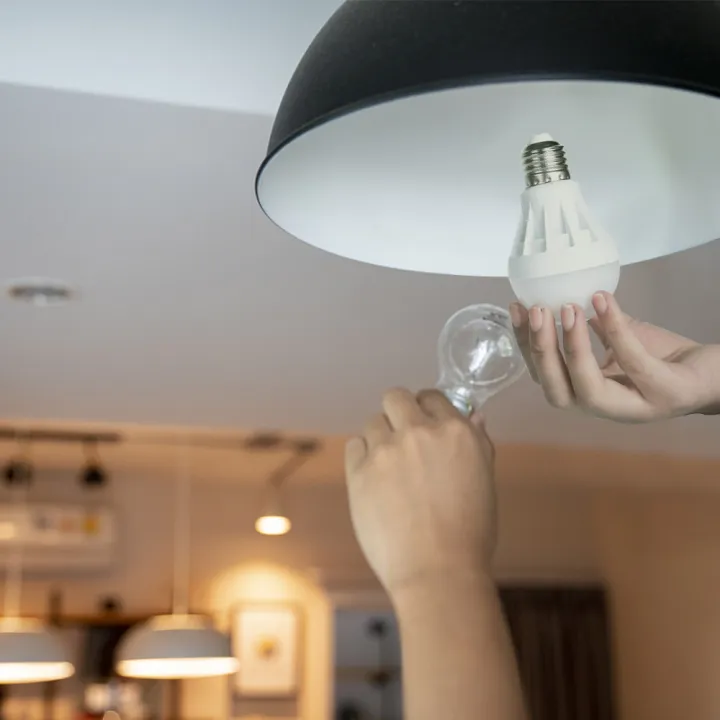 3/5/7/9/12/15W%20Led%20Emergency%20Bulb%20E27/B22%20Screw%20High%20Power%20Bulb%20Energy-Saving%20Bulb%20Light%20Household%20Lighting%20Lamp%20Portable%20Lantern%201Pcs%20-%20Image%204