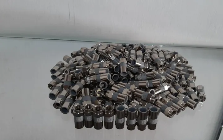 F%20Connector%20RG6%20Coax%20Coaxial%20Adapter%20Plug%20for%20TV,%20Satellite%20&%20Cable%20TV%20(25%20Pcs%20in%201%20Pack)%20-%20Image%2010