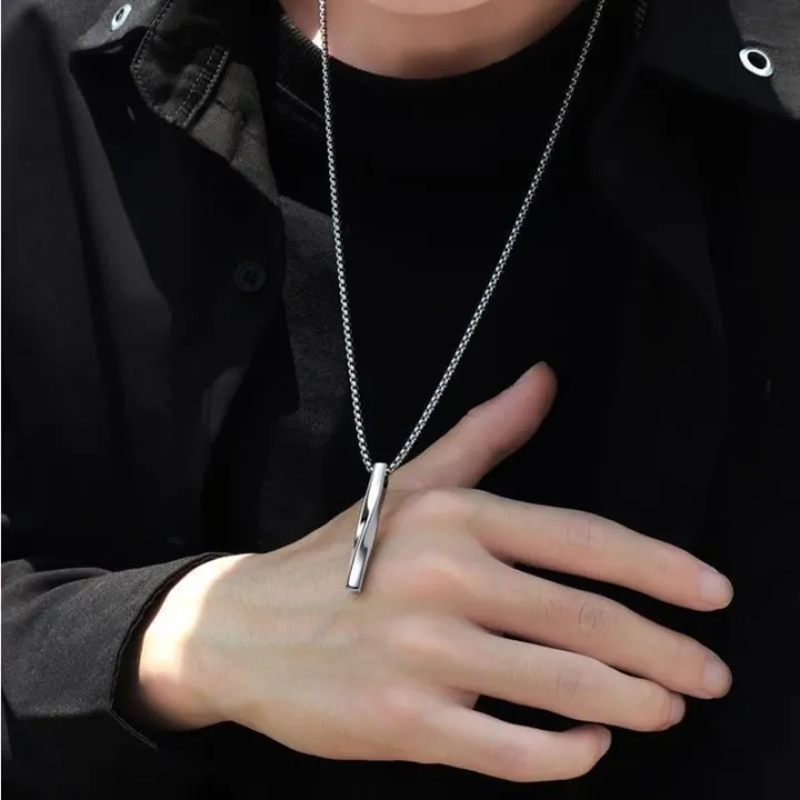 Personality%20Men%20Spiral%20Rectangle%20Necklace%20Minimalist%20Simple%20Ins%20Men's%20Pendant%20Jewelry%20-%20Image%203