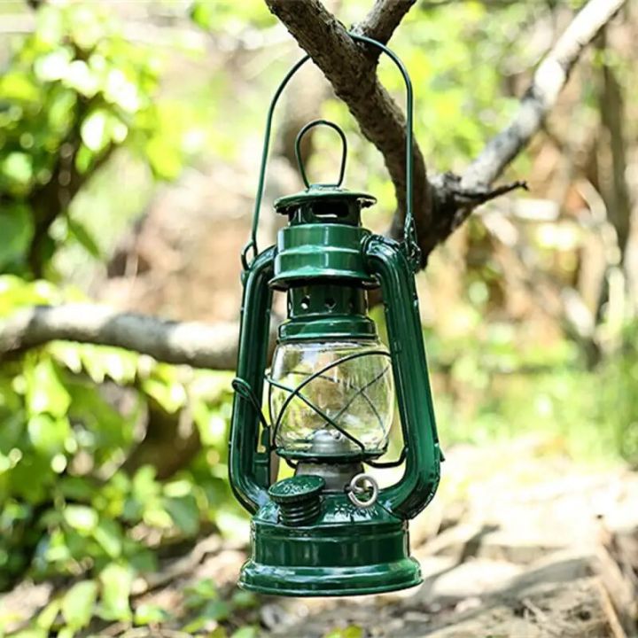 19cm%20Retro%20Outdoor%20Camping%20Kerosene%20Lamp%20Portable%20Lantern%20Bronze%20Colored%20Oil%20Lamp%20Vintage%20Photo%20Props%20Outdoor%20Camping%20Lights%20-%20Image%202