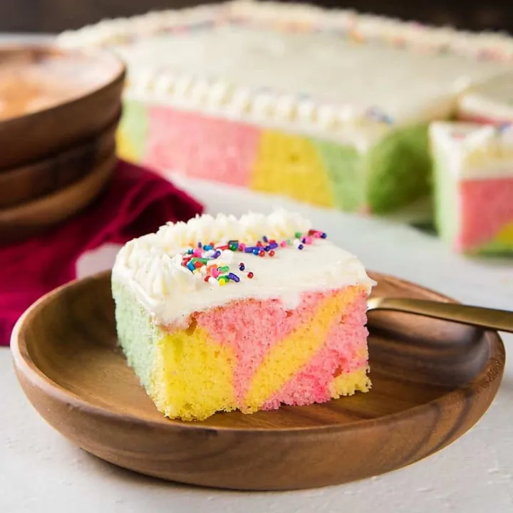 Ribbon%20Cake%201%20kg%20with%20Colouring%20Party%20Birthday%20Anniversary%20Wedding%20Festivals%20Special%20Day%20Guest%20Cake%20-%20Image%204