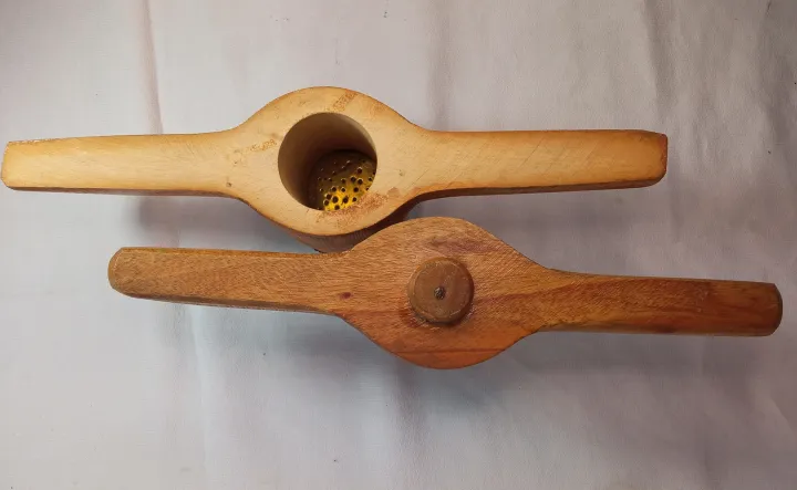 Wooden%20string%20hopper%20maker%20-%20Image%204