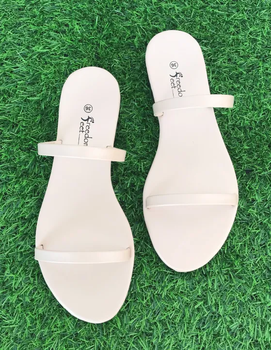 Freedom%20Feet%20Flat%20slipper%20%E2%80%93%20High%20Quality%20%20New%20Ladies%20%20Sandals%20Women%20lieders%20%20Gladiator%20Flat%20Shoes%20Women%20/%20Shoes%20/%20Slides%20&%20Flip%20Flops%20/%20House%20Slippers%20-%20Image%202