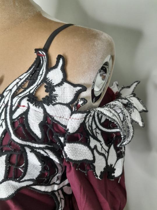 %E1%80%81%E1%80%BB%E1%80%8A%E1%80%BA%E1%80%9E%E1%80%AC%E1%80%B8%20%E1%80%95%E1%80%81%E1%80%AF%E1%80%B6%E1%80%B8%E1%80%9C%E1%80%BB%E1%80%B1%E1%80%AC%E1%80%B7%E1%80%A1%E1%80%84%E1%80%BA%E1%80%B9%E1%80%80%E1%80%BB%E1%80%AE%20%E1%80%87%E1%80%AC%E1%80%95%E1%80%AB%20Cotton%20Off%20shoulder%20Top%20Blouse%20with%20lace%20%E2%80%93%20A%20Perfect%20Fusion%20of%20Comfort%20and%20Delicate%20Lace%20Detailing%20-%20Image%209