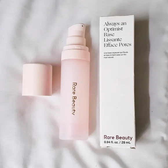 Rare%20Beauty%20Always%20An%20Optimist%20Illuminating%20Primer%20,28ml%20-%20Image%204