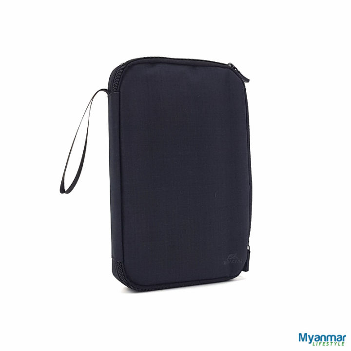 Organizer%20Case%20%E2%80%93%20Rivacase%20-%20Image%205