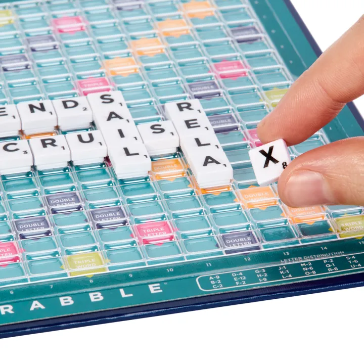 (Preorder)Mattel%20Games%20Scrabble%20Travel%2017%20cm%20-%20Mattel%20Portable%20Word%20Game%2017%20cm.%20(CJT11)%20-%20Image%202