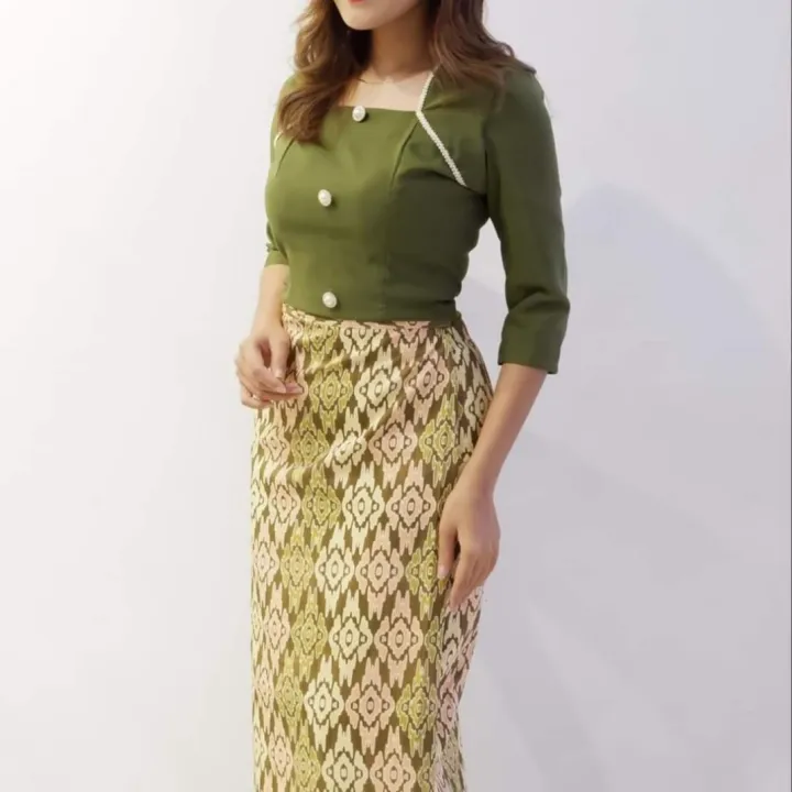 Beauty%20Trend%20brand%20Myanmar%20traditional%20dress%20,%20ready%20to%20wear,%20Indonesian%20silk,%20printed%20patterns%20-%20Image%202