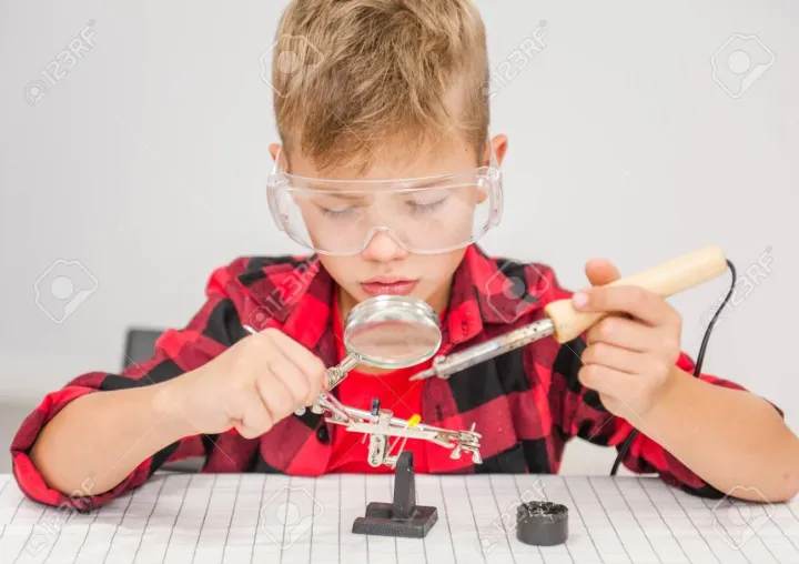 Clover%20Adjustable%20Magnifying%20Glass%20Soldering%20Iron%20Gun%20Holder%20Stand%20Magnifier%20Glass%20Help%20Helping%20Clamp%20Tool%20Alligator%20Clip%20Hand%20-%20Image%204