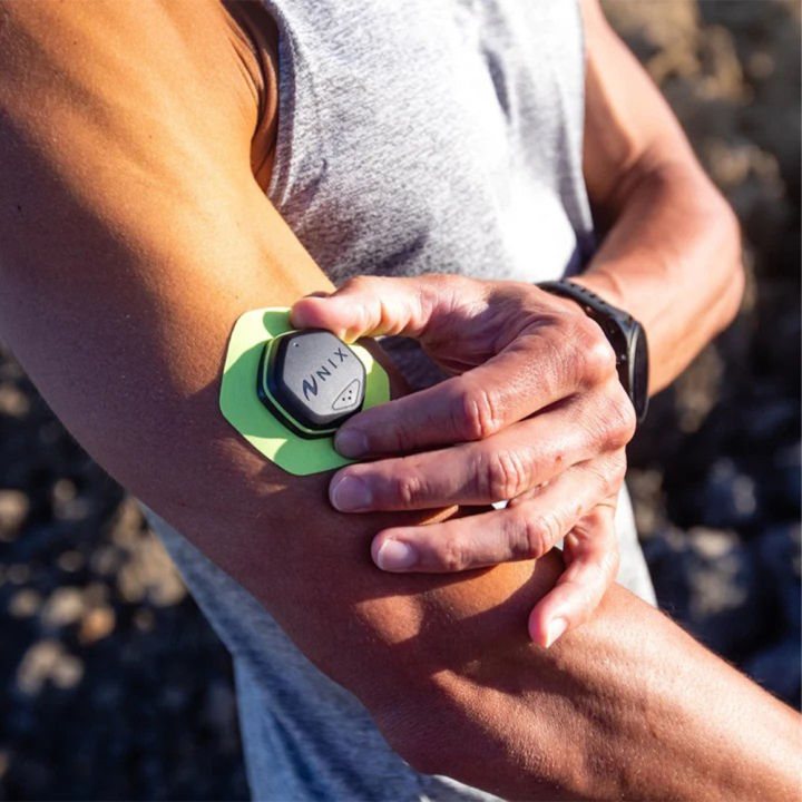 (Preorder)%20Nix%20Biosensors%20Full%20Training%20Bundle%20x%202%20Sets%20Smart%20Sensors%20for%20Sweat%20Analysis%20and%20Water%20Loss%20Tracking%20by%20Aquaprothailand%20-%20Image%204