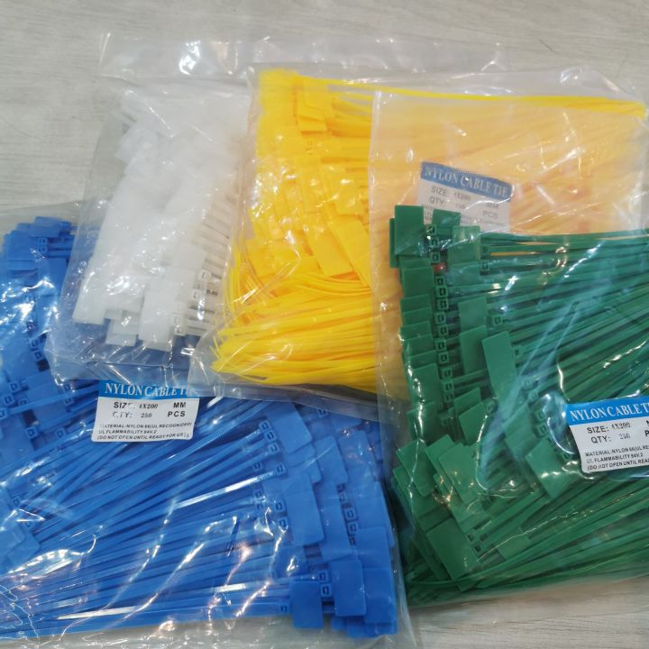 Nylon Cable Tie with tag (200*4 mm)