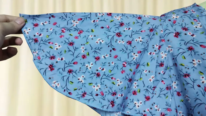 Sweet%20Girl%20Spant%20Ruffles%20Midi%20Dress:%20Perfect%20for%20Women's%20Fashion%20-%20Elegant%20and%20Stylish%20Design%20with%20High-Quality%20Materials%20-%20Image%202