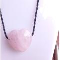 Rose Quartz Heart shape pendant,  ပန်းရောင် သလင်းကျောက် အသဲပုံ ဆွဲသီး၊. 