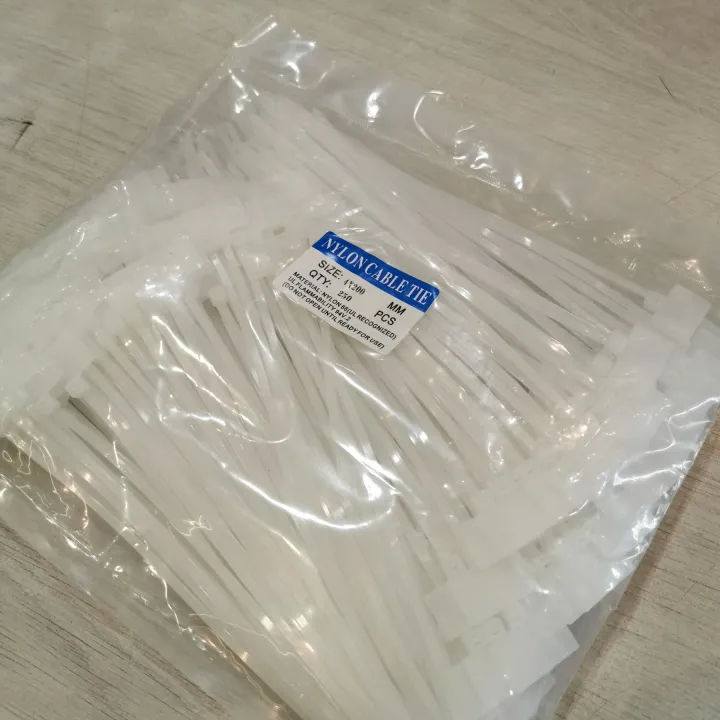 Nylon%20Cable%20Tie%20with%20tag%20(200*4%20mm)%20-%20Image%206