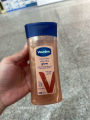 (Preorder)Vaseline Intensive Care Vanilla Glow Sunlit Shimmer Body Oil 200ml. Vaseline Vanilla Shimmer. 