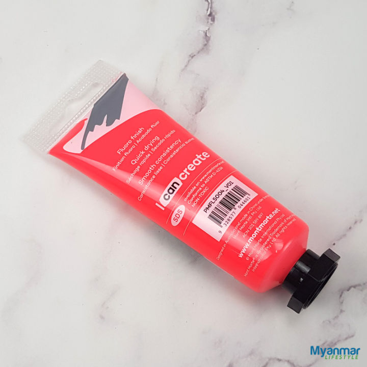 Red%20-%20Fluorescent%20Acrylic%20-%20%2050ml%20-%20Mont%20Marte%20-%20Image%206