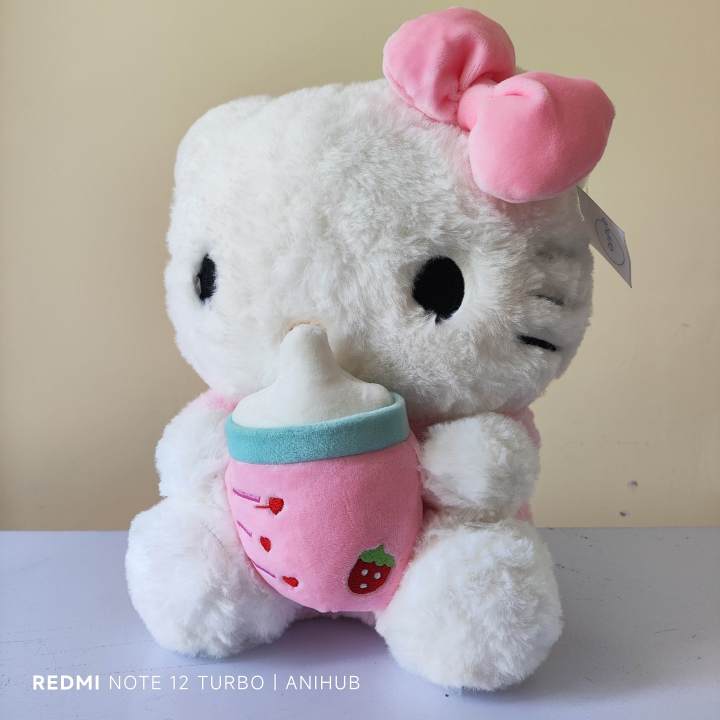 Hello%20Kitty%20Holding%20Strawberry%20Milk%20plush%2030cm%20-%20Image%204