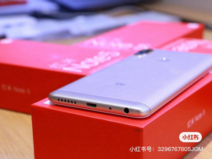 Redmi%20Note%205%20Metal%20Body%20Design%20Dual%20Camera%204G%20(4GB+64GB)%20-%20Image%208