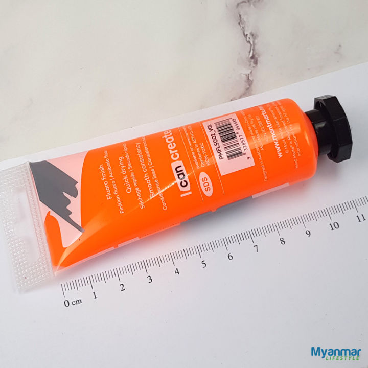 Red%20-%20Fluorescent%20Acrylic%20-%20%2050ml%20-%20Mont%20Marte%20-%20Image%207