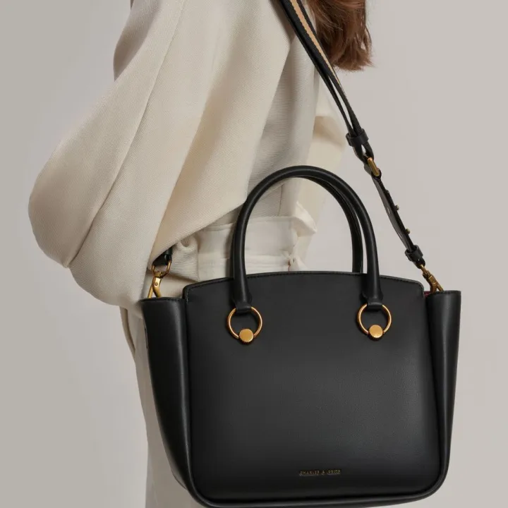 Charles%20&%20Keith%20-%20Ring%20Detail%20Large%20Hobo%20Bag%20-%20Image%206