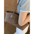 (Preorder)MOUSSON Women's ShouldeVB Bag Retro Props Simple High-end Underarm Handbag Tote Bag အမျိုးသမီးဘေးလွယ်အိတ် . 