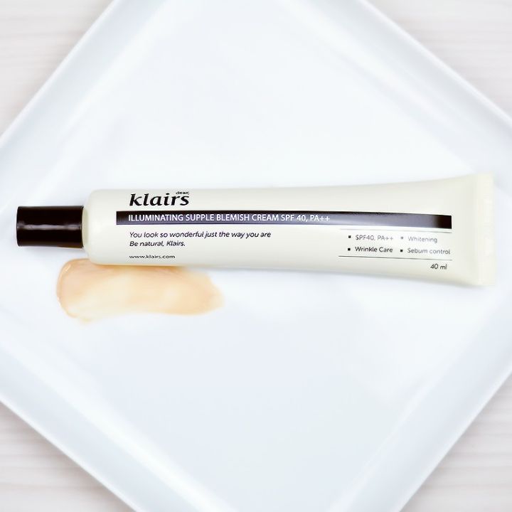 KLAIRS%20Illuminating%20Supple%20Blemish%20Cream%20BB%20Cream%20-%20Image%204