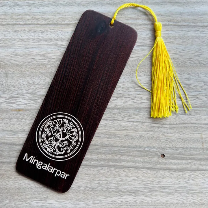 Wooden%20Laser%20Engraved%20Bookmark%20-%20Image%203
