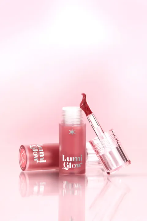 (Preorder)%20beWiLD%20Lumi%20Glow%20Lip,%20lip%20tint%20oil,%20clear%20color,%20long%20lasting,%20juicy,%20glossy%20lip%20-%20Image%203