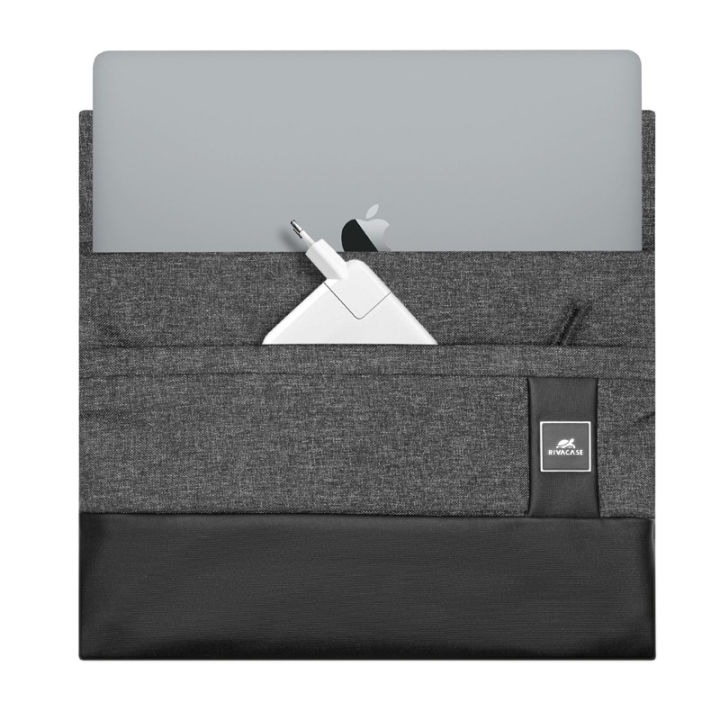 Rivacase%20Slimline%20Laptop%20Sleeve%20-%20Image%206