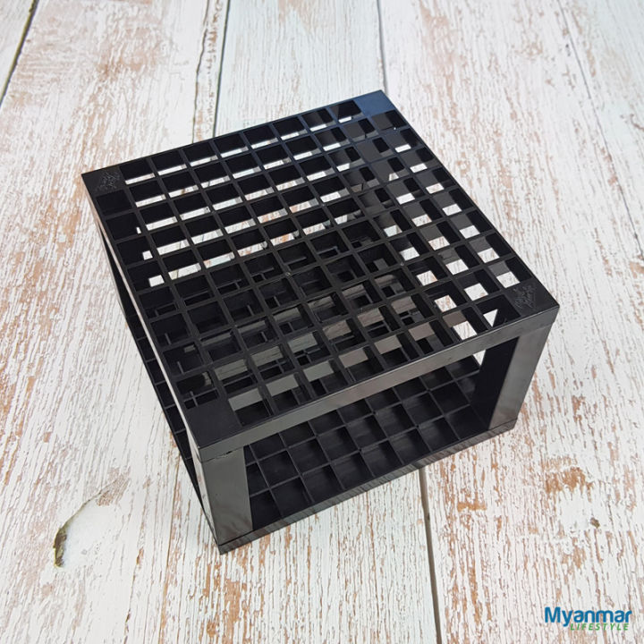 Paintbrush%20and%20Pencil%20Holder%20%E2%80%93%2096%20regular%20compartments%20%E2%80%93%20Mont%20Marte%20%E2%80%93%20Studio%20Tidy%20-%20Image%204