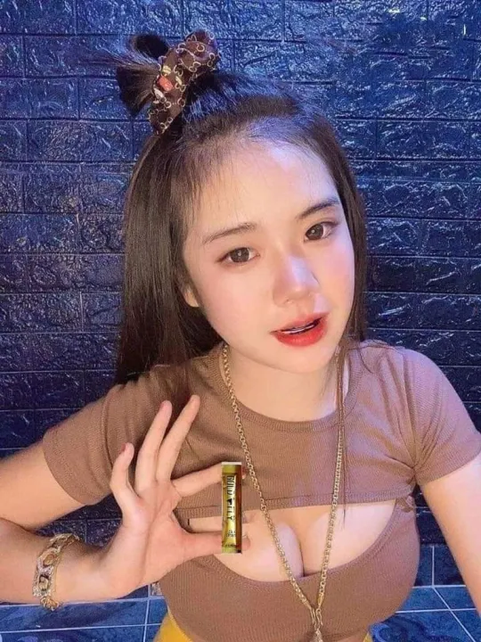 Gold%20Fly%20-%20Image%204