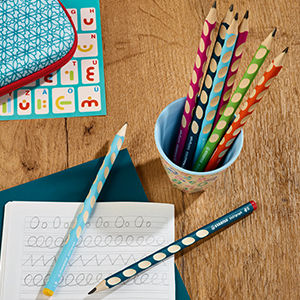 %C2%A0STABILO%20EASYgraph%20Ergonomic%20Graphite%20Pencil%20(Right%20Hand)%20-%20Image%202