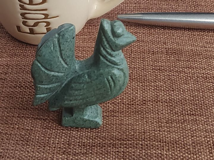 Jade Hinthar ( Hamsa ) bird carving,  ဟင်္သာ ငှက်ရုပ် ကျောက်စိမ်း၊