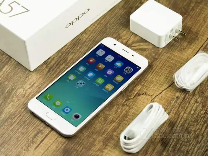 OPPO%20A57,%20Ram%203GB+%20Rom%2032GB;%204G%20LTE;%20Fingerprint;%20Camera%20Rear%2016MP+%20Front%2013MP%20;%202900%20mAh,%20Warranty%20Service%20-%20Image%207