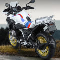 (Preorder) Cars Diecast Light Motorcycle Model Alloy BMW R1250 GS 1:9 Scale Lovers Collectible Birthday Children's Gift Metal Toys Boys  ကလေးကစားစရာအရုပ်ဆိုင်ကယ်. 