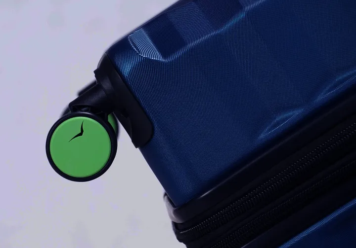 Fortitude%20Dark%20Blue%20Jasmine%20Green%20Highlight%20(Large)%20Prolite%20it%20Luggage%20-%20Image%203