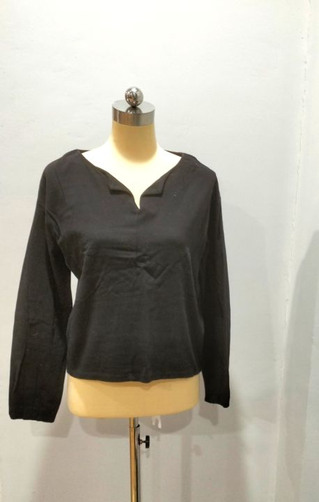 Yangon%20Vintage%20Store:%20Unveiling%20Unique%20Elegance%20-%20Korea%20&%20BKK%20Design%20Thrift%20Fashion%20Delights,%20100%25%20Distinctive%20Finds%20-%20Image%202