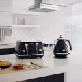 DeLonghi KBO 2001.BK Kettle - Black. 