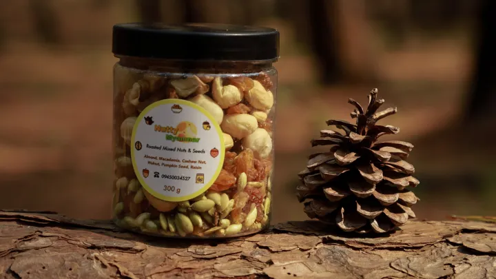 Roasted%20Mixed%20Nuts%20&%20Seeds%20300%20grams%20-%20Image%205