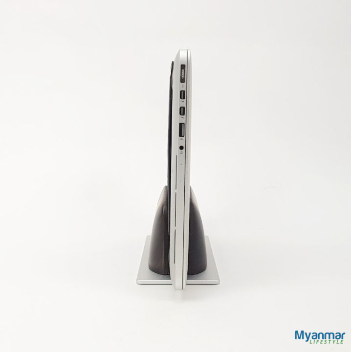 Vertical%20Laptop%20Stand,%20Vertical%20Laptop%20Dock%20(with%20walnut%20wood)%20%E2%80%93%20UPERGO%20-%20Image%207