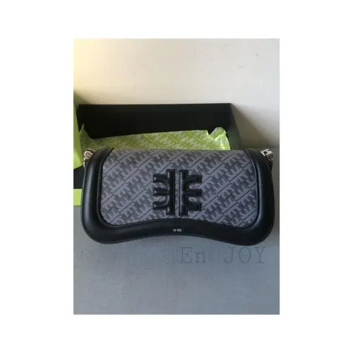 JW%20PEI%20Women's%20FEI%20Joy%20Shoulder%20Bag%20-%20Image%202